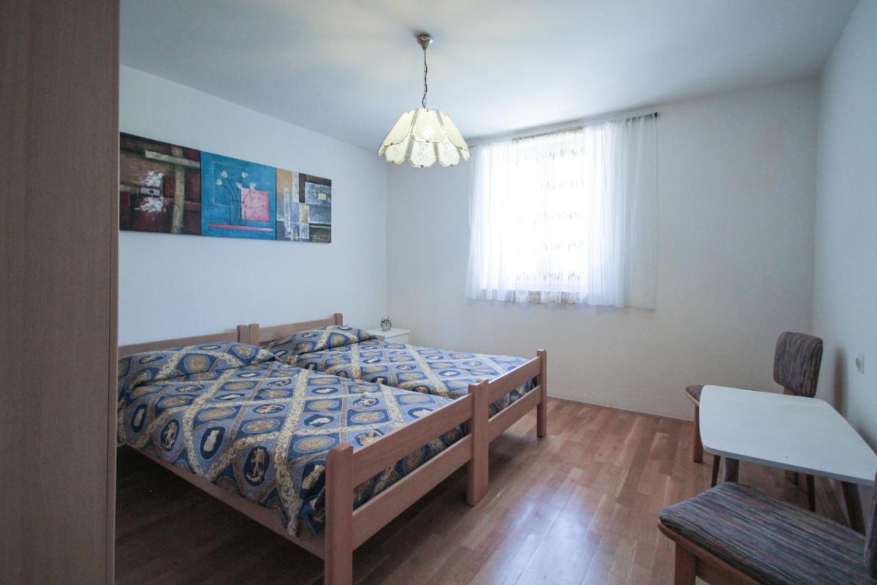 Apartment La Traviata With Parking โรวีน ภายนอก รูปภาพ